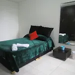 Apartamento La Quinta Rent Short & Room Service